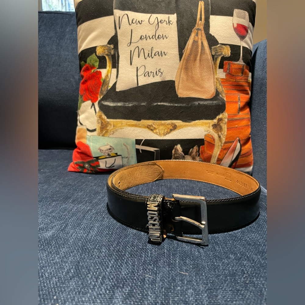 Moschino belt